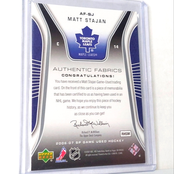 Matt Stajan Authentic Fabrics Game Used Jersey Hockey Card - Toronto Maple Leafs - Picture 2 of 2